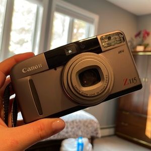 Canon Sure Shot Z115 Camera